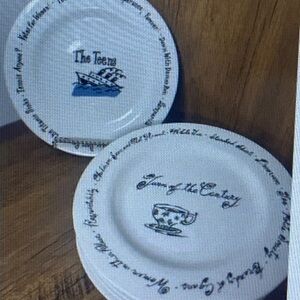 Set of 6 Pottery Barn MILLENIUM DECADE Lunch/Salad/Dessert Plates 8.25"